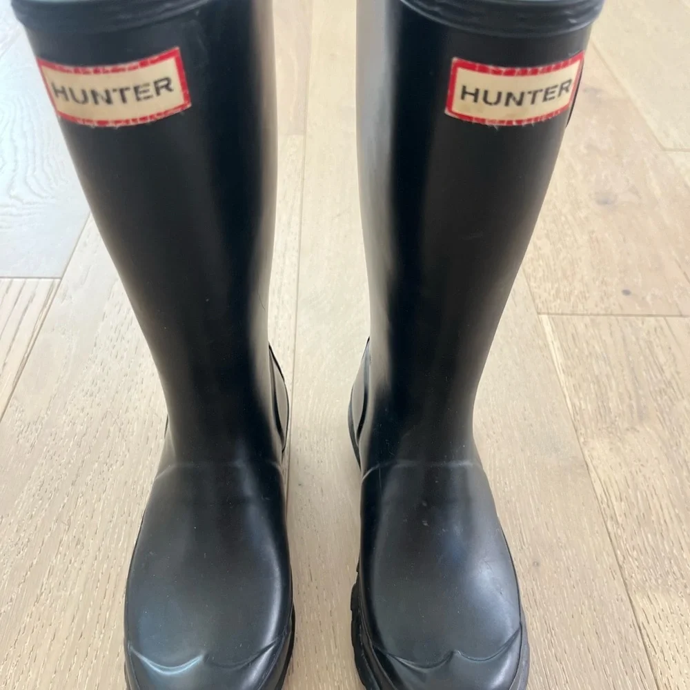 Hunter sleek tall